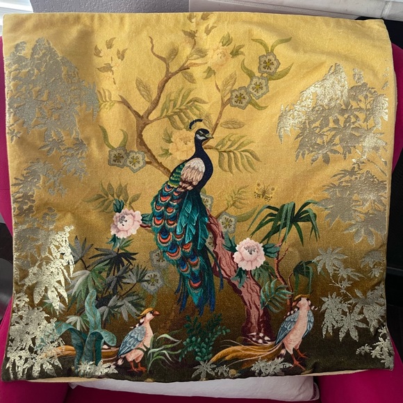 Gorgeous and Elegant Gold and Green Peacock 24 x 24 pillow cover !!!
